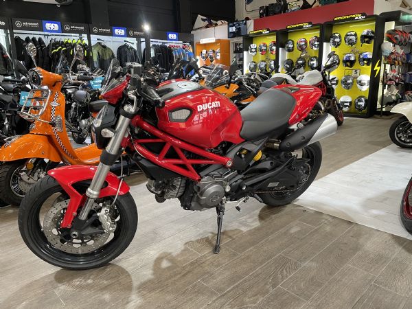 Ducati Monster 696+