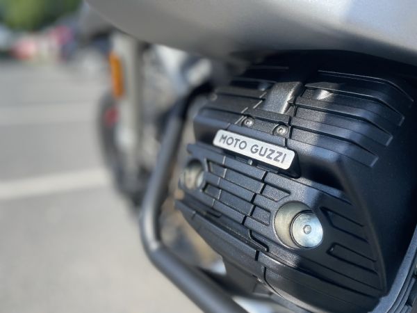 Moto Guzzi V85 TT Premium